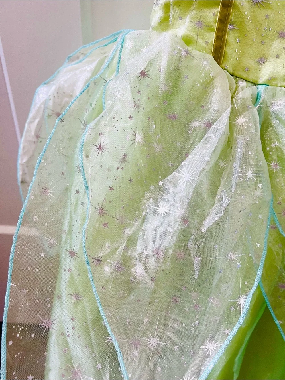 Disney Princess Tiana Deluxe Light-Up Costume Dress Green Fairly Dress Size 110